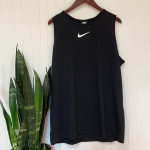 NWT Nike Loose Fit Workout Tank DriFit Swoosh Life